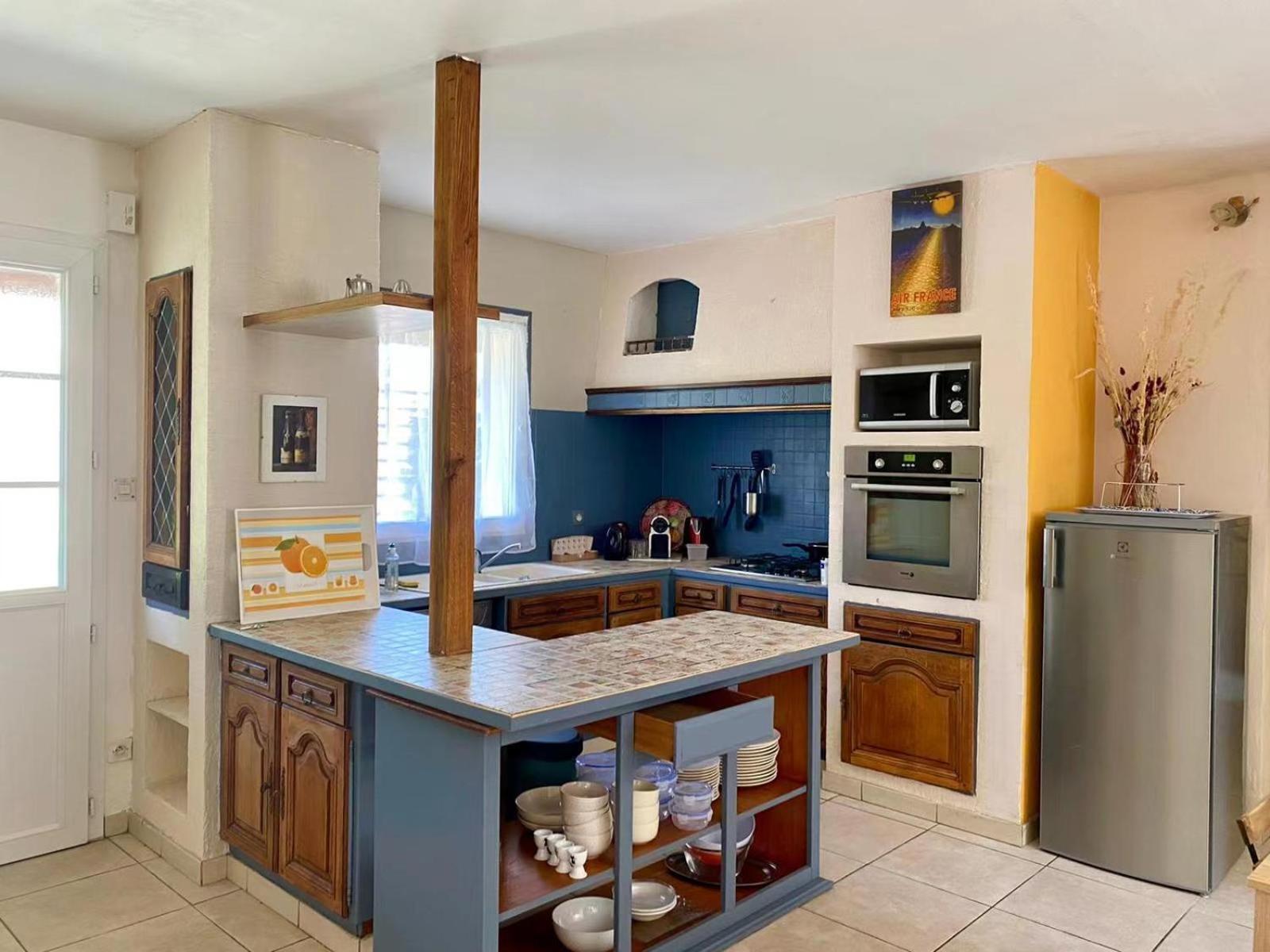 Charmante Maison Provencale Avec Piscine Dans Hébergement de vacances *