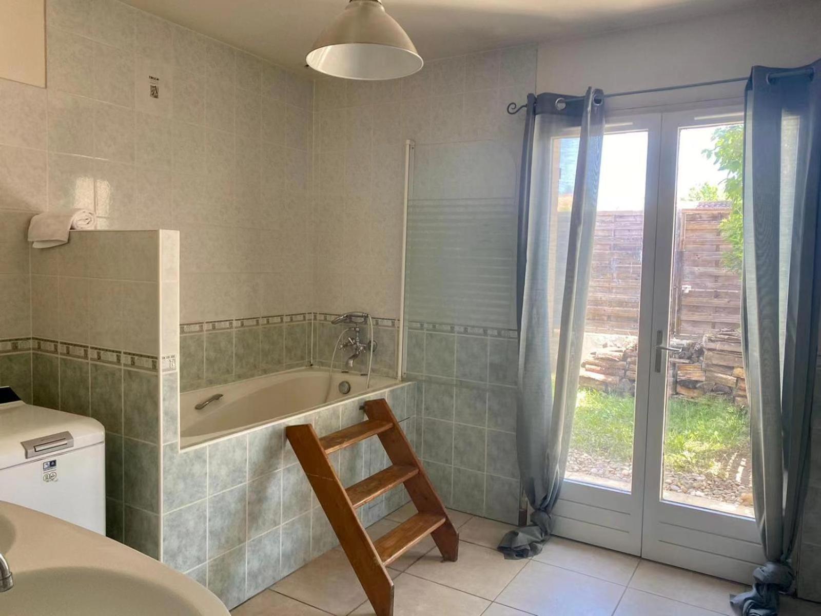 Charmante Maison Provencale Avec Piscine Dans Hébergement de vacances