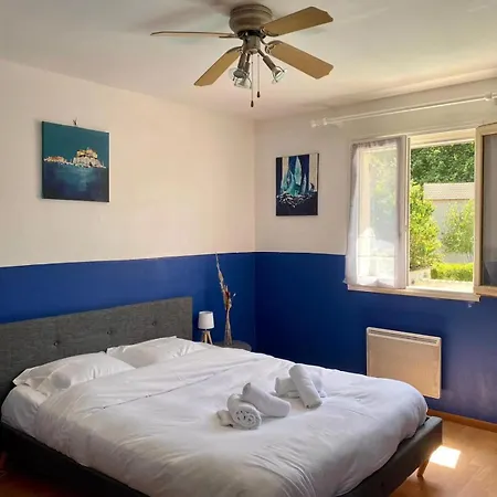 Charmante Maison Provencale Avec Piscine Dans Avignone Esterno foto