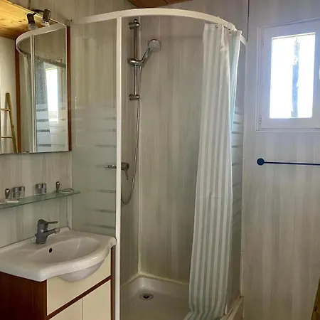 Charmante Maison Provencale Avec Piscine Dans Avignone Esterno foto